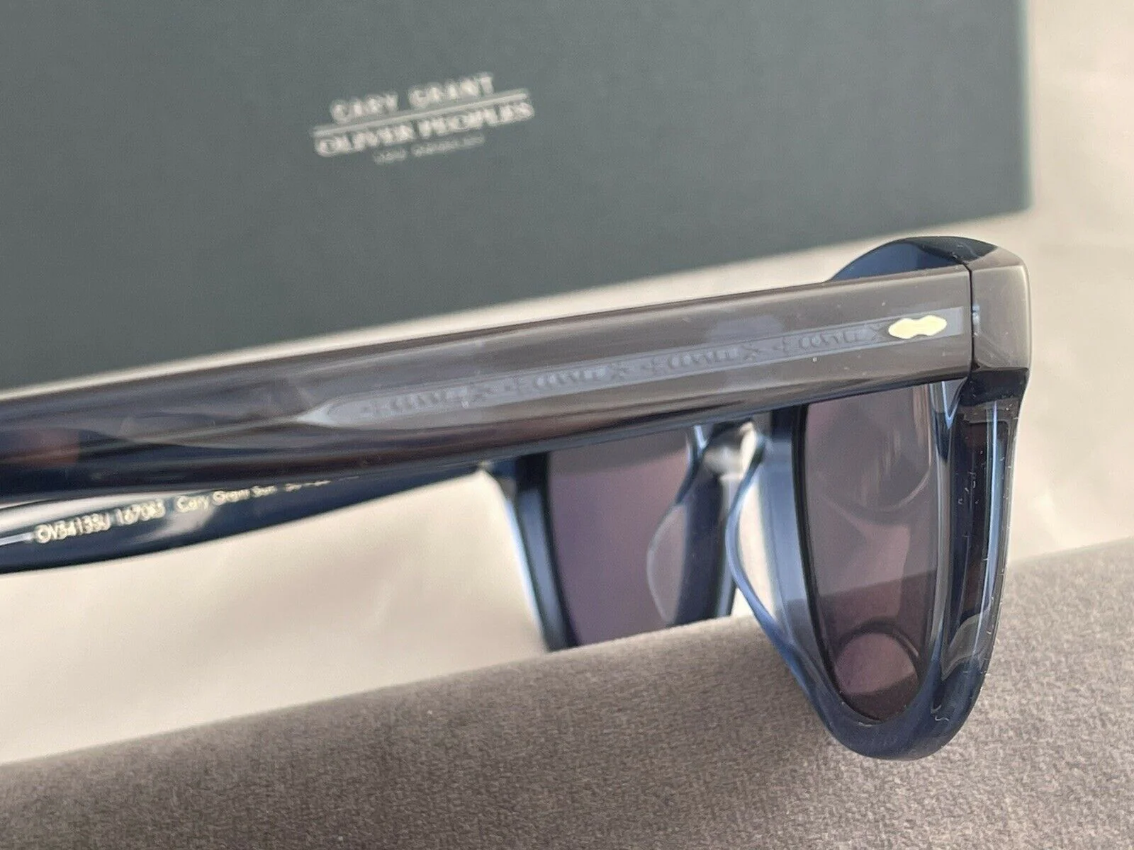Oliver Peoples Cary Grant OV5413SU Sunglasses Blue / Carbon Gray size 50mm New - Image 8