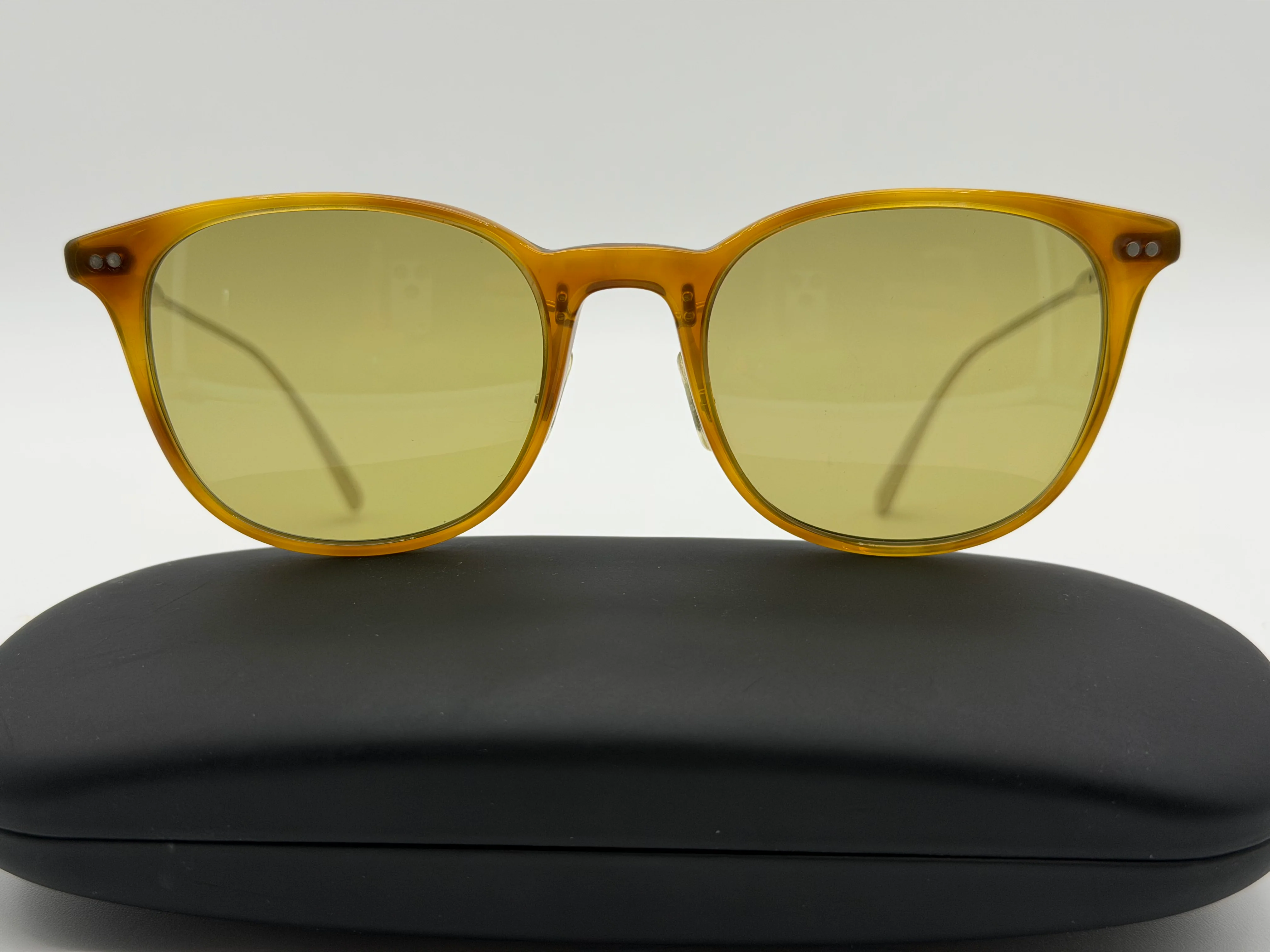 Oliver Peoples Gerardo 51mm OV 5482S 14084C Vintage LBR/Brushed Silver Green Photochromic Vintage Italy Preowned - Image 4