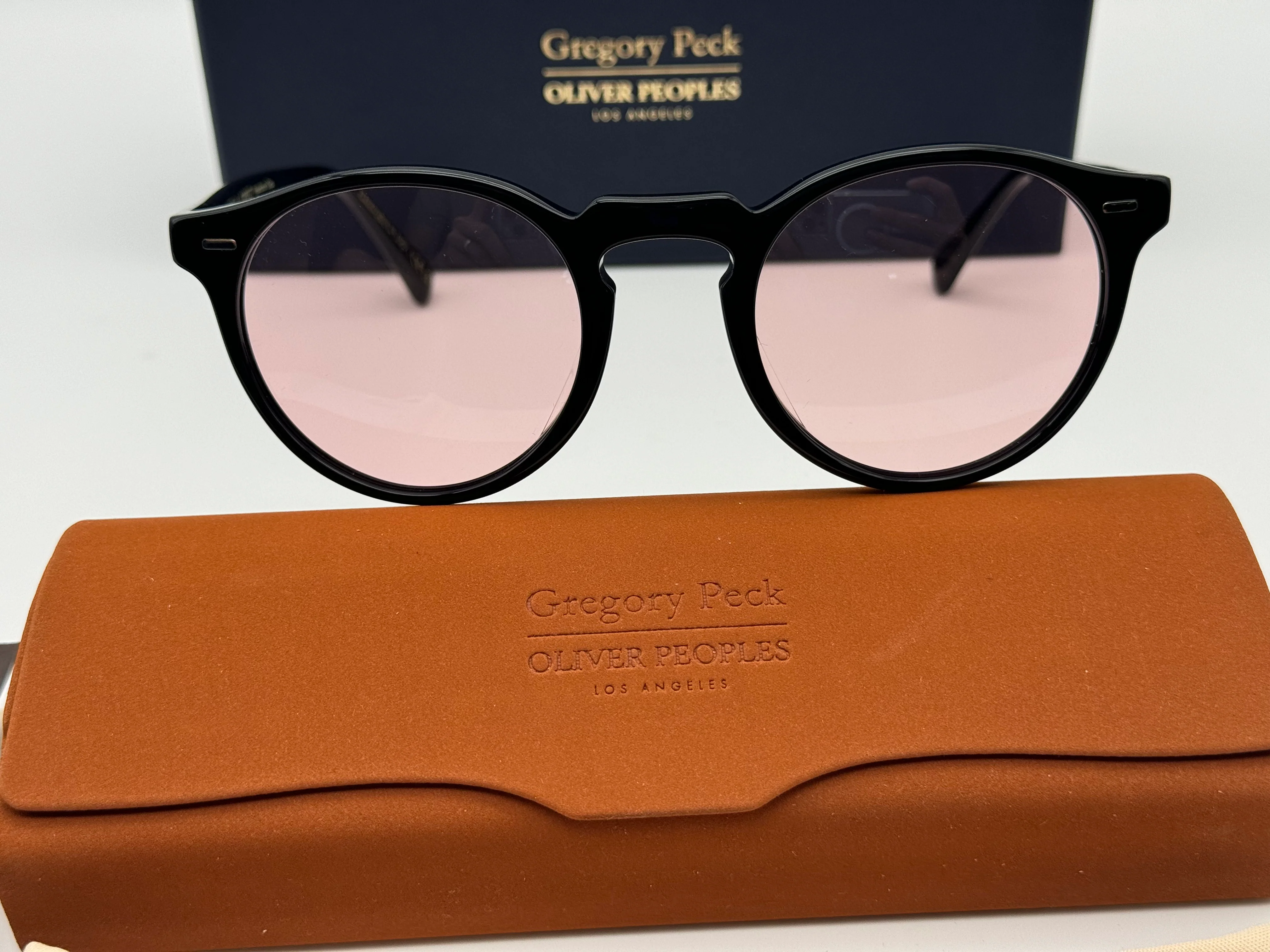 Oliver Peoples Gregory Peck 50mm Limited Edition Black / Pink Photochromic OV 5217 10054Q Italy NEW - Image 4