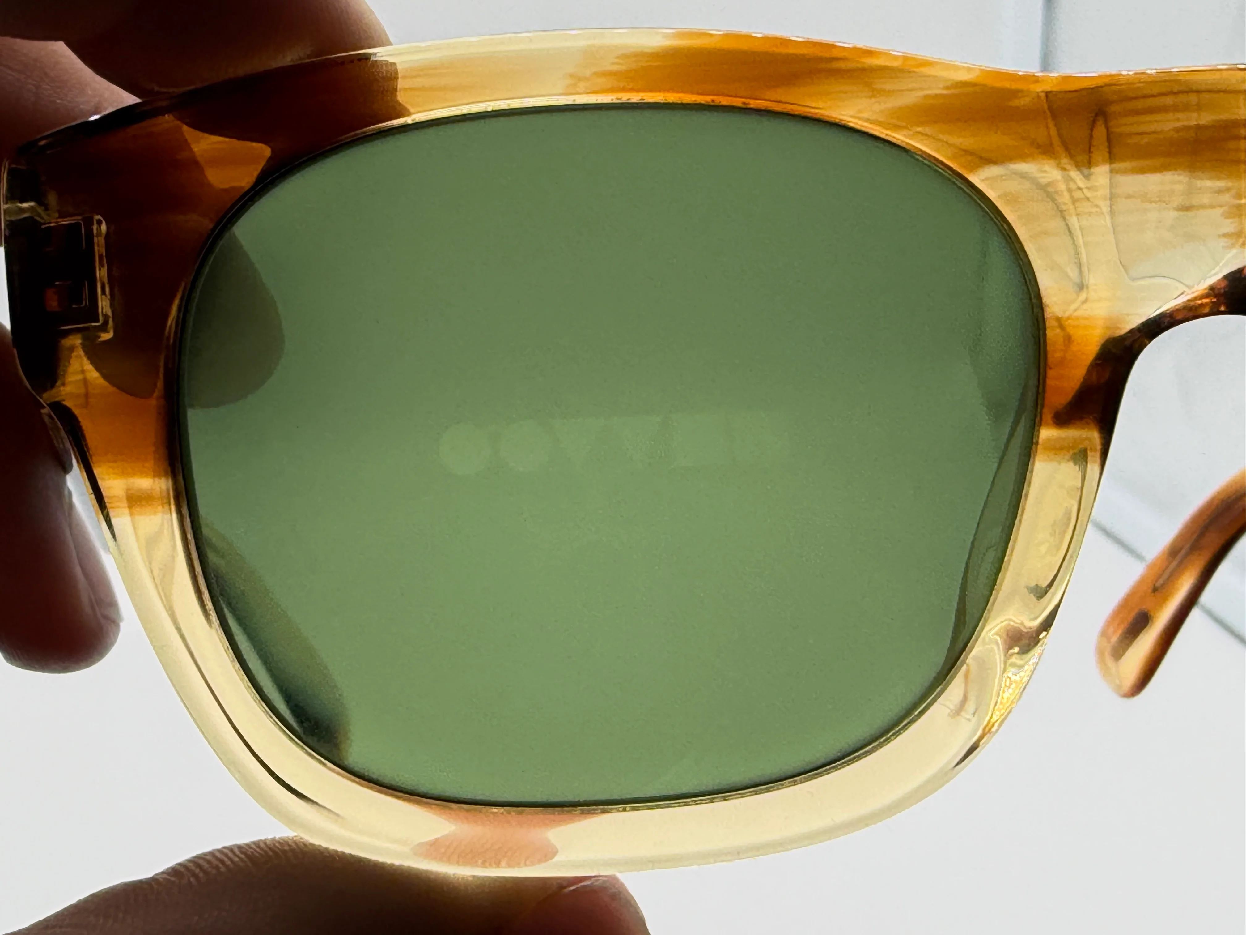 Oliver Peoples Keenan 54mm OV 5418 SU Honey VSB GREEN C Preowned - Image 10