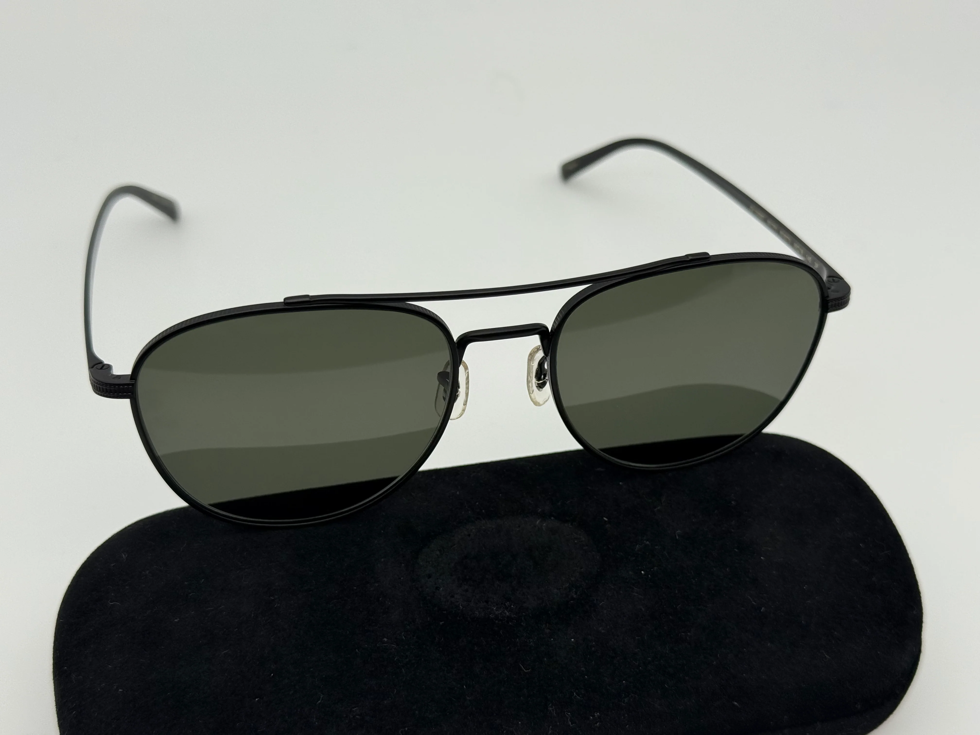 Oliver Peoples Rivetti 55mm Matte Black / G1-5 Polarized Glass Titanium OV 1335 ST 5017 - P1  Preowned - Image 5