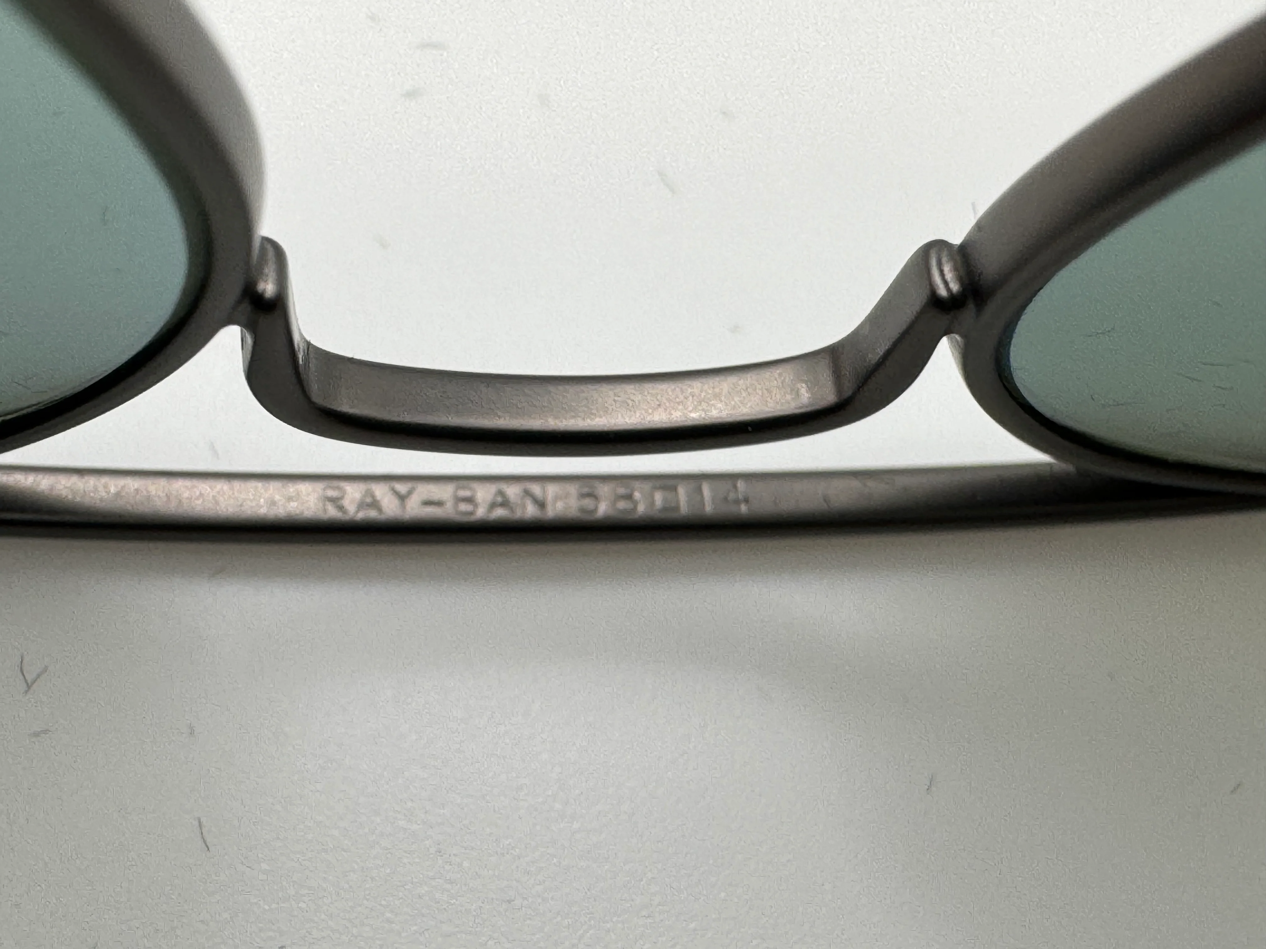Ray-Ban Aviator 58mm Limited Edition Coors Light RB 3025 029 / 30 Gunmetal Blue Flash lens Italy New - Image 9