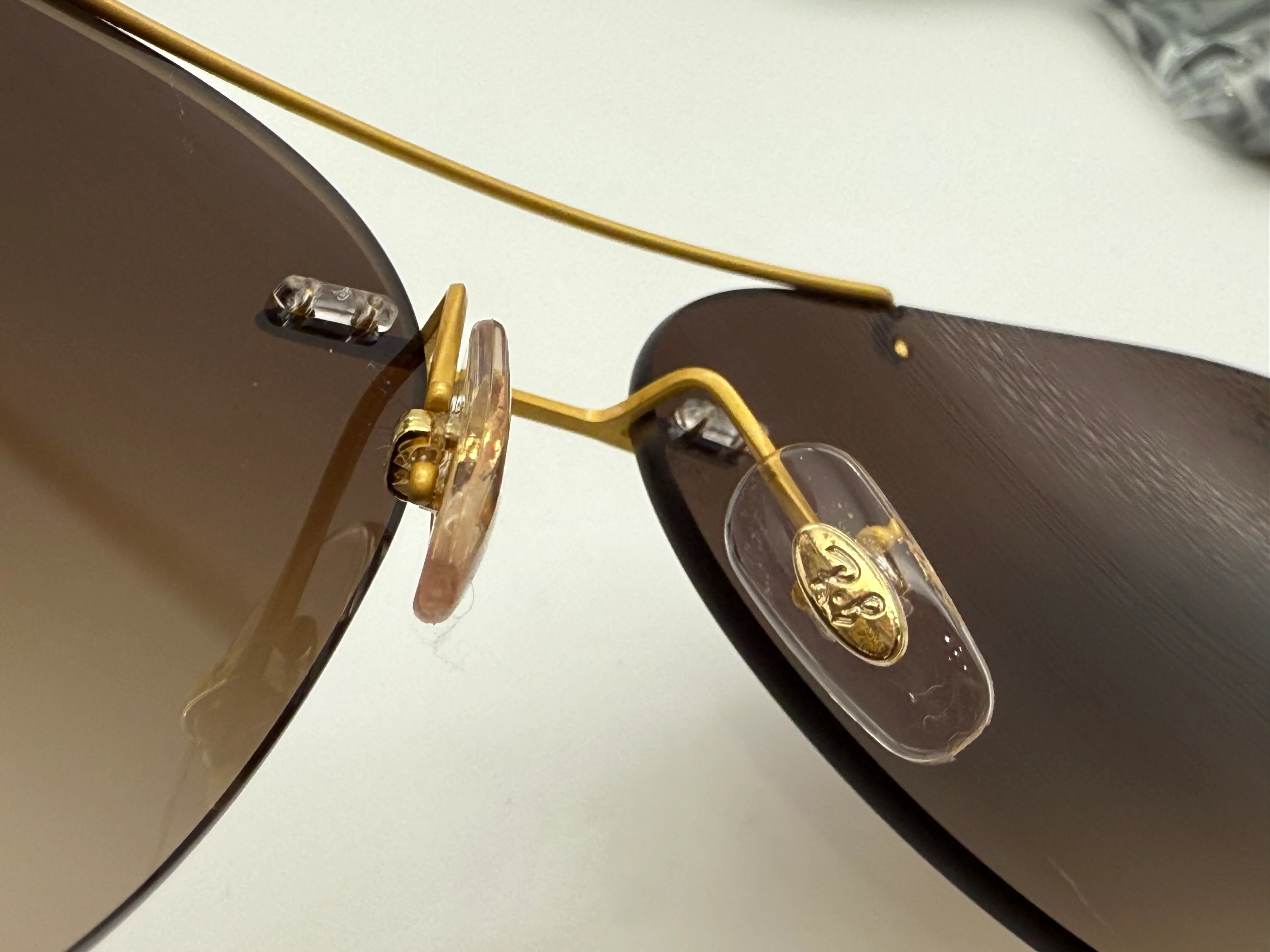 Ray-Ban Aviator LightRay 59mm Titanium RB 8055 157 / 13 Gradient Brown / Gold Missing Box - Image 4