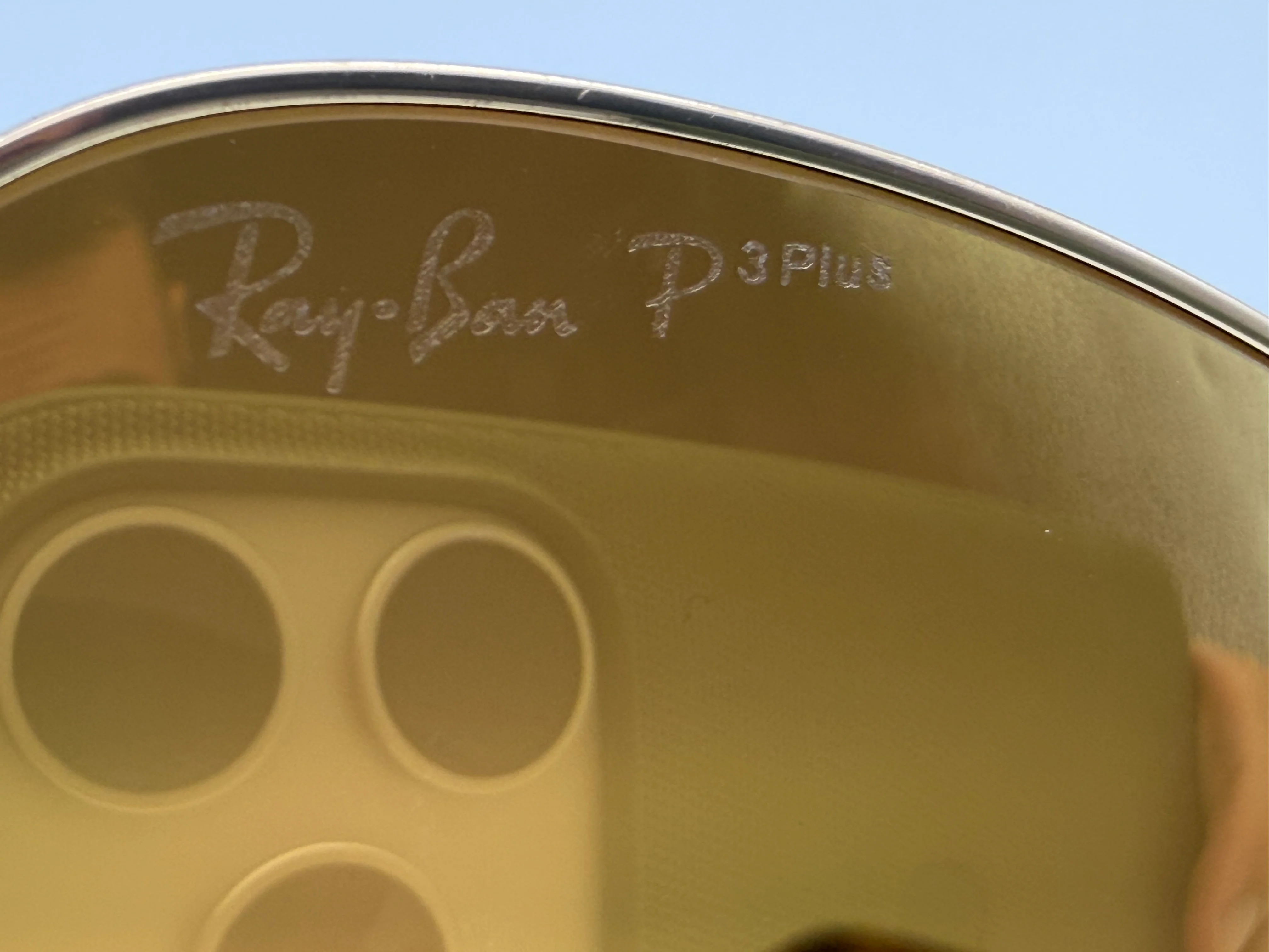 Ray-Ban Aviator Ultra Titanium Limited Edition RB 8029 K 18K Gold / Gold Mirror P 3 Plus lens 040K / N3 Italy Preowned - Image 2
