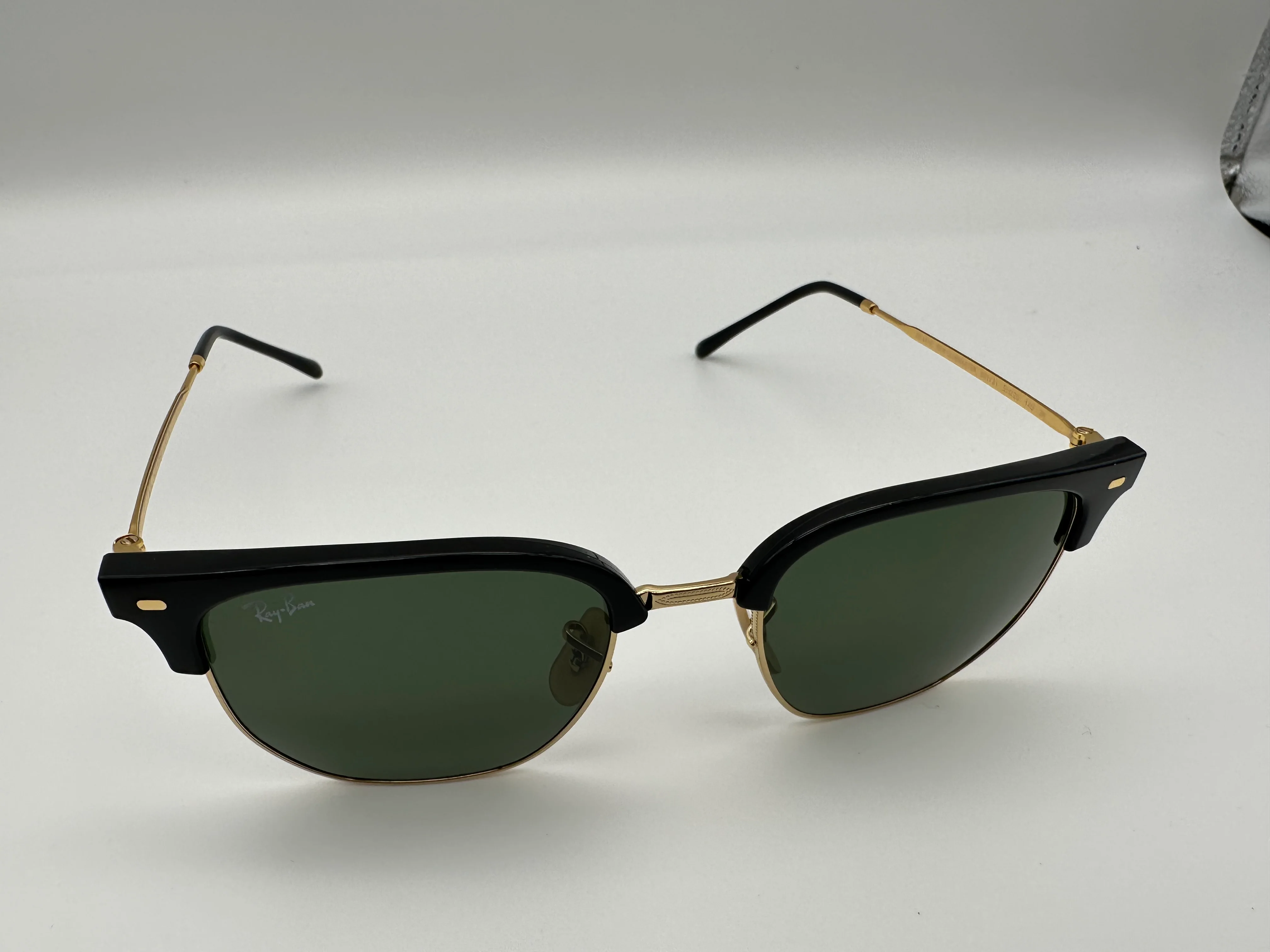 Ray Ban New Clubmaster RB 4416 601/31 51mm Black On Gold Green Classic Glass Lenses - Image 8