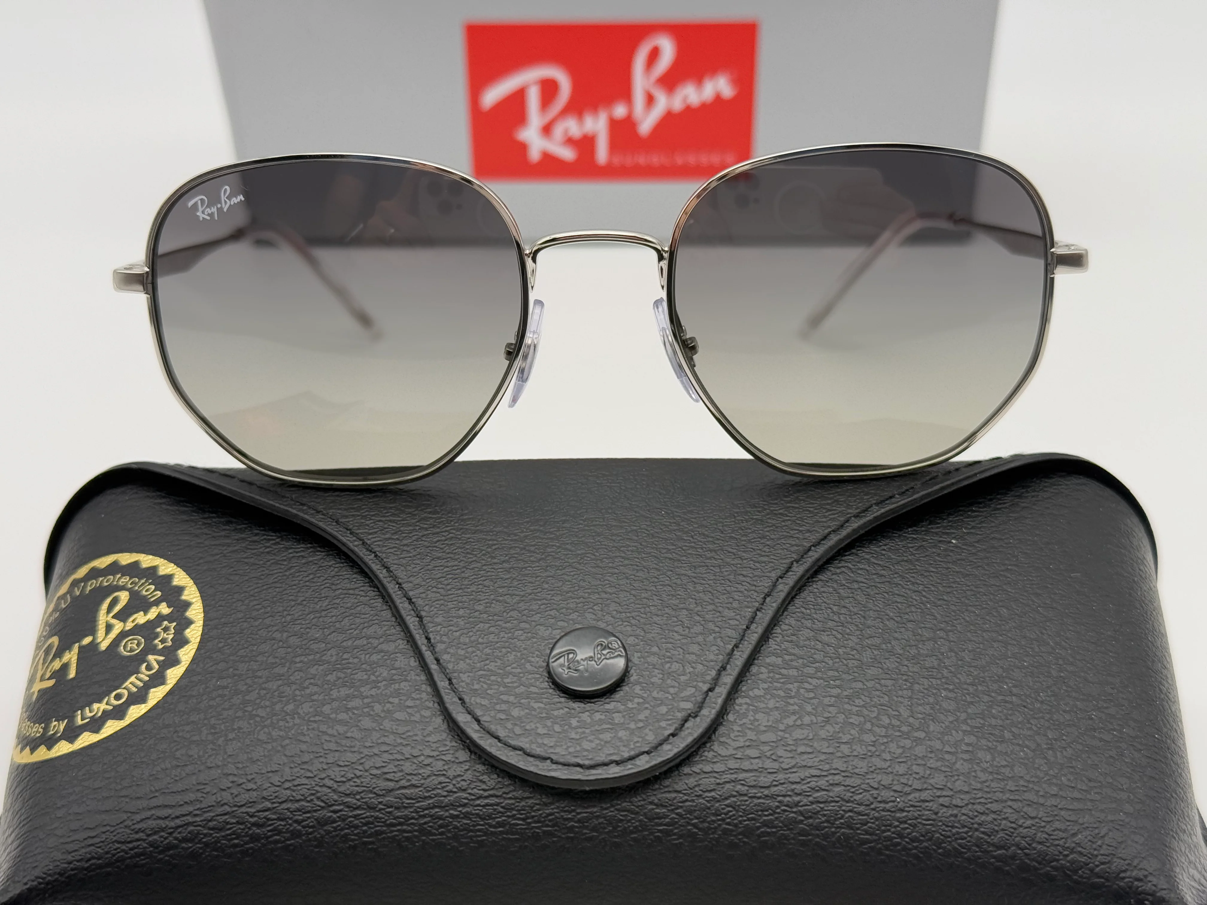 Ray-Ban RB 3682 Hexagonal 51mm Silver / Gray Gradient 003 / 11 NEW - Image 4