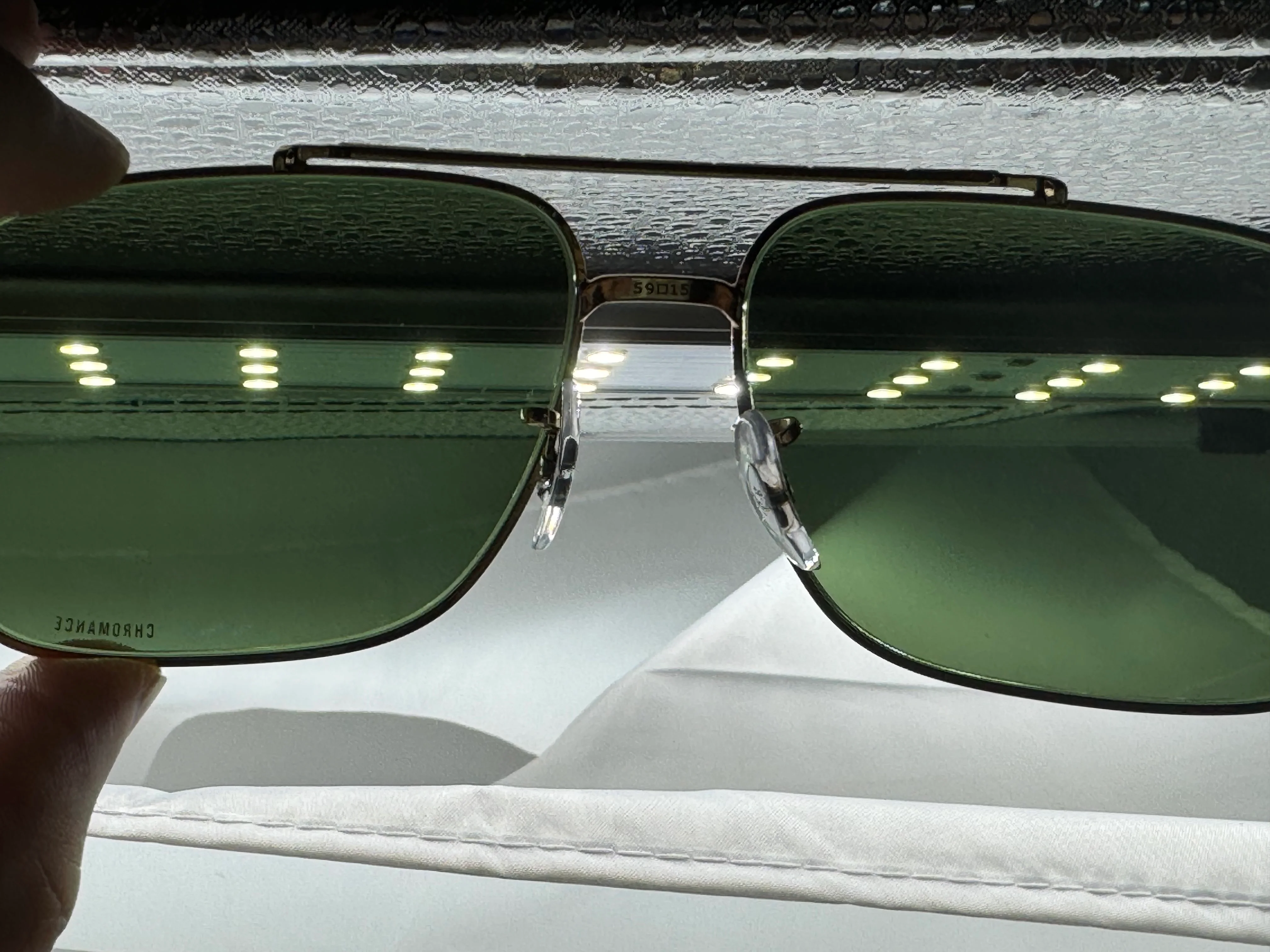 Ray-Ban RB 3796 59mm Gold / Dark Green Chromance Polarized 9196P1 Preowned - Image 5