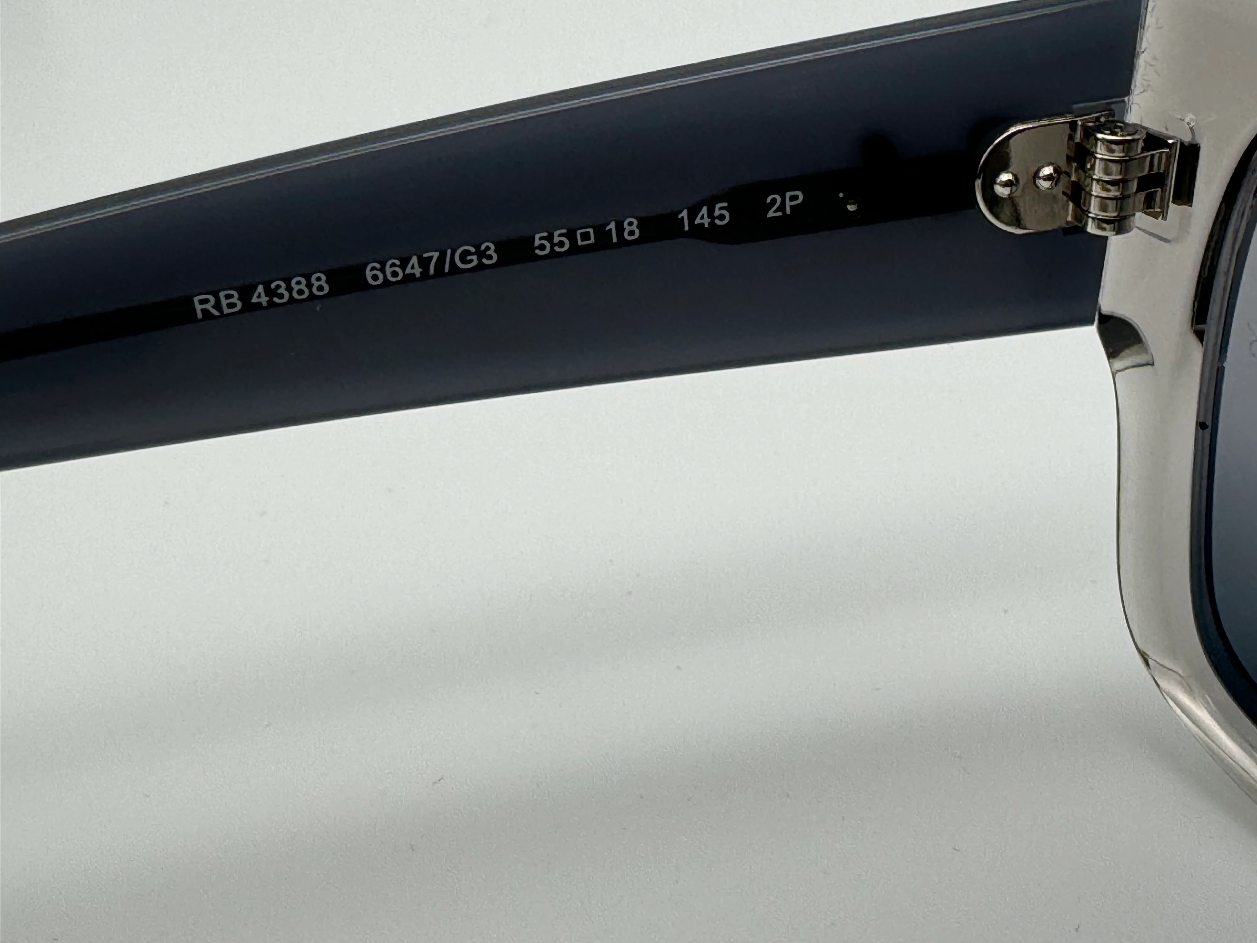Ray-Ban RB 4388 55mm Transparent Gray / Polarized Smoke 6647G3 NEW - Image 5