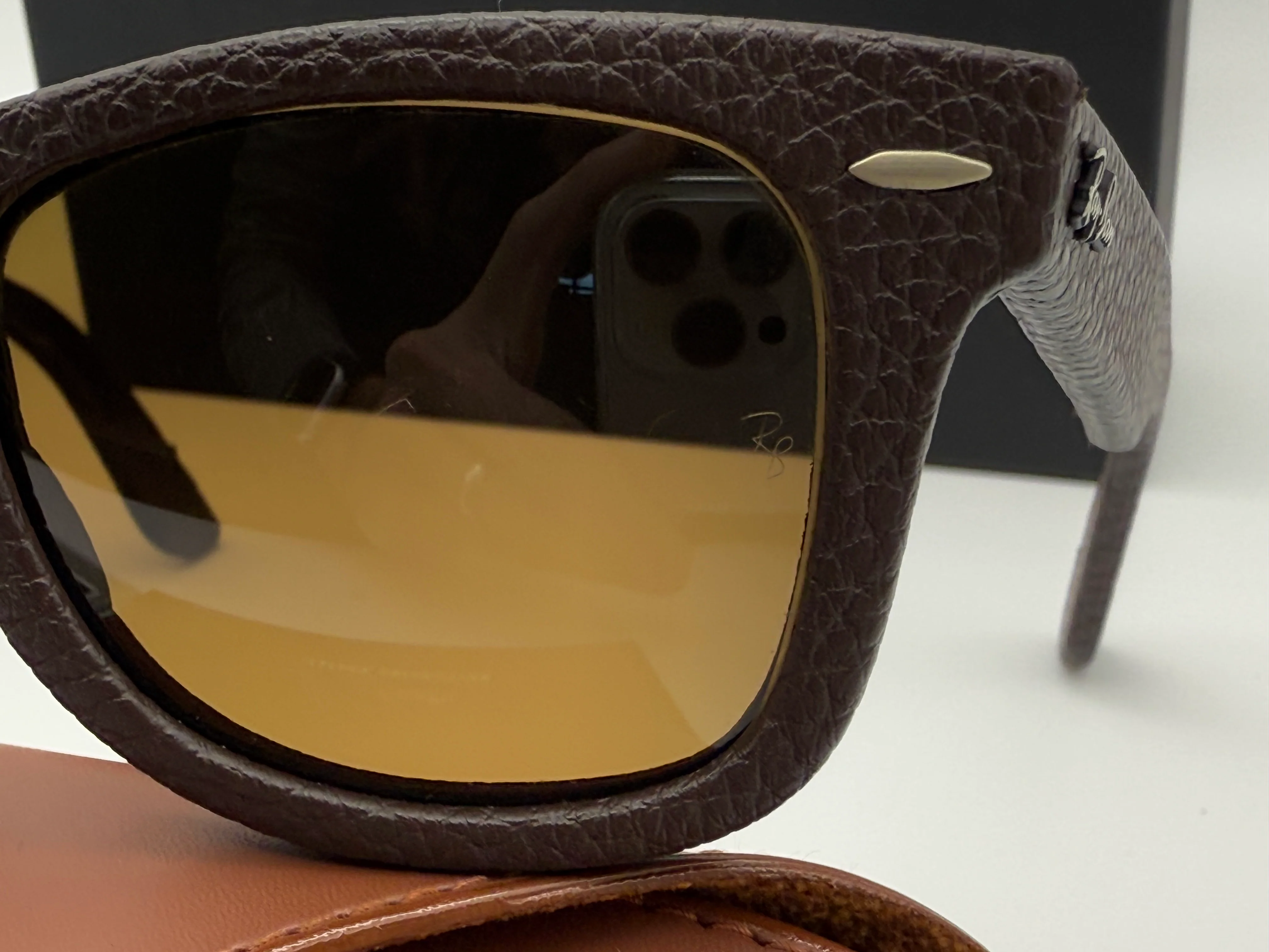 Ray-Ban Wayfarer Genuine Leather Craft 50mm RB 2140 QM 1153 / N6 Brown Polarized P3 Plus Lens Preowned - Image 4