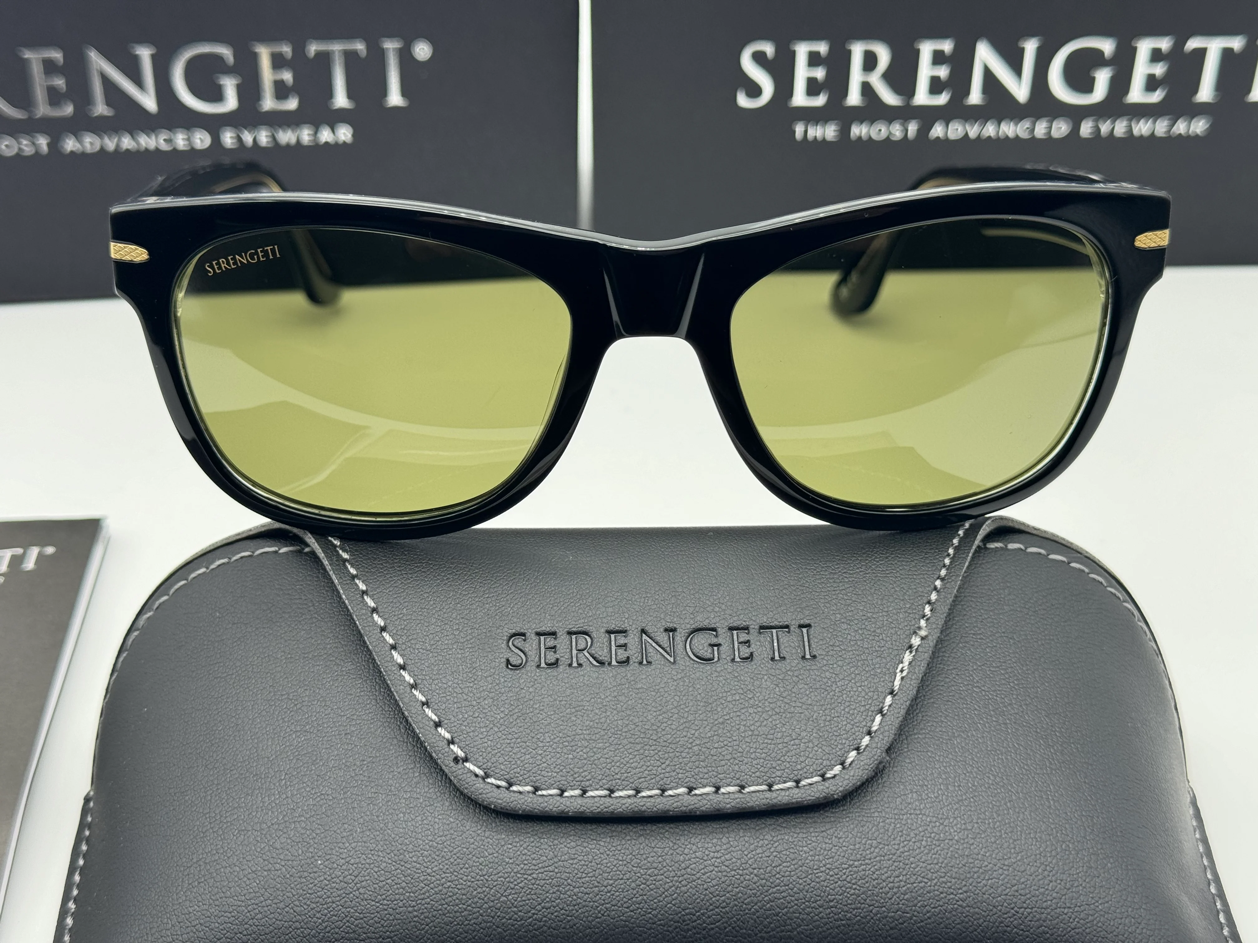 Serengeti FOYT Large 58mm Shiny Black Transparent Polarized 555nm Photochromic SS550003 NEW - Image 3