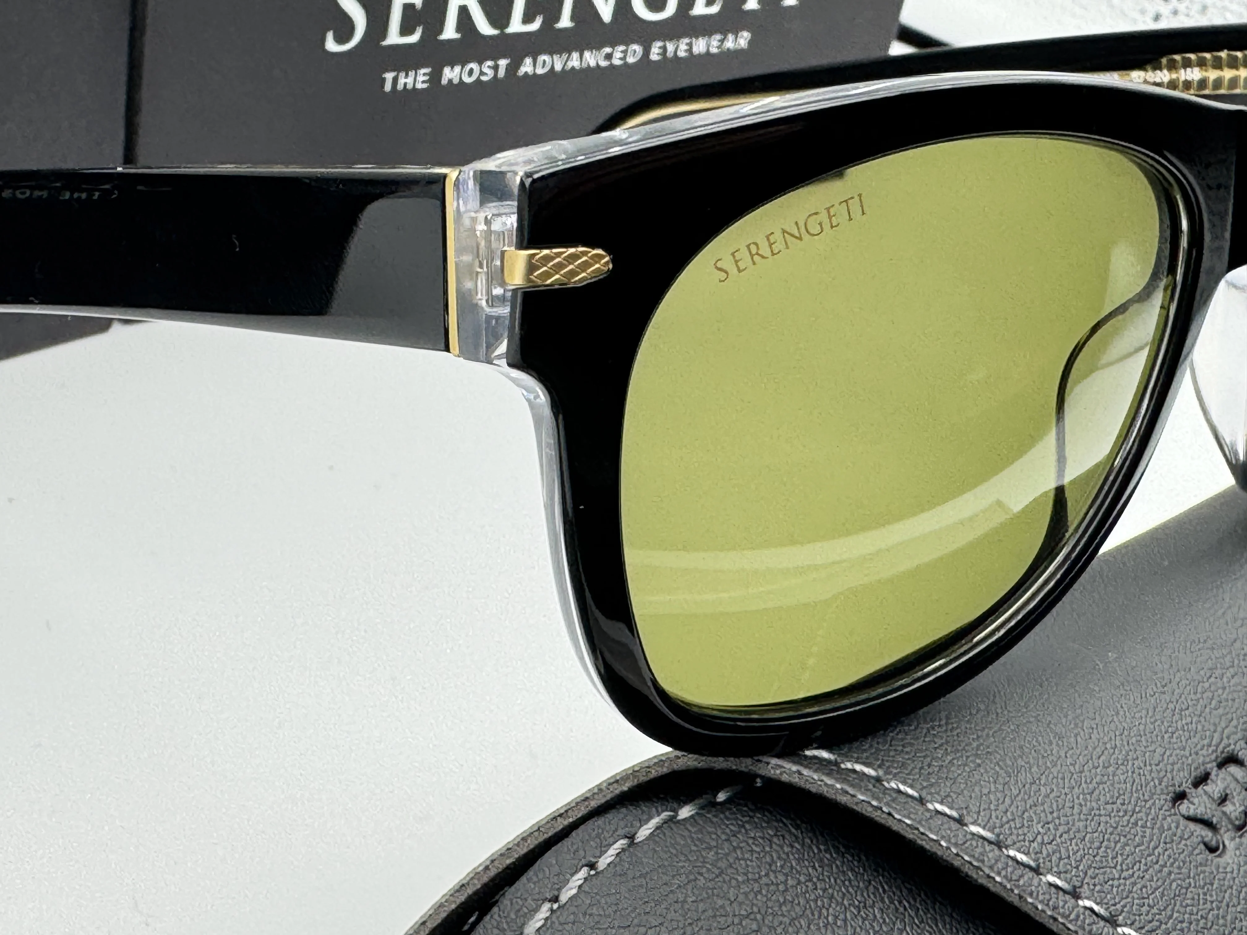 Serengeti FOYT Large 58mm Shiny Black Transparent Polarized 555nm Photochromic SS550003 NEW - Image 5