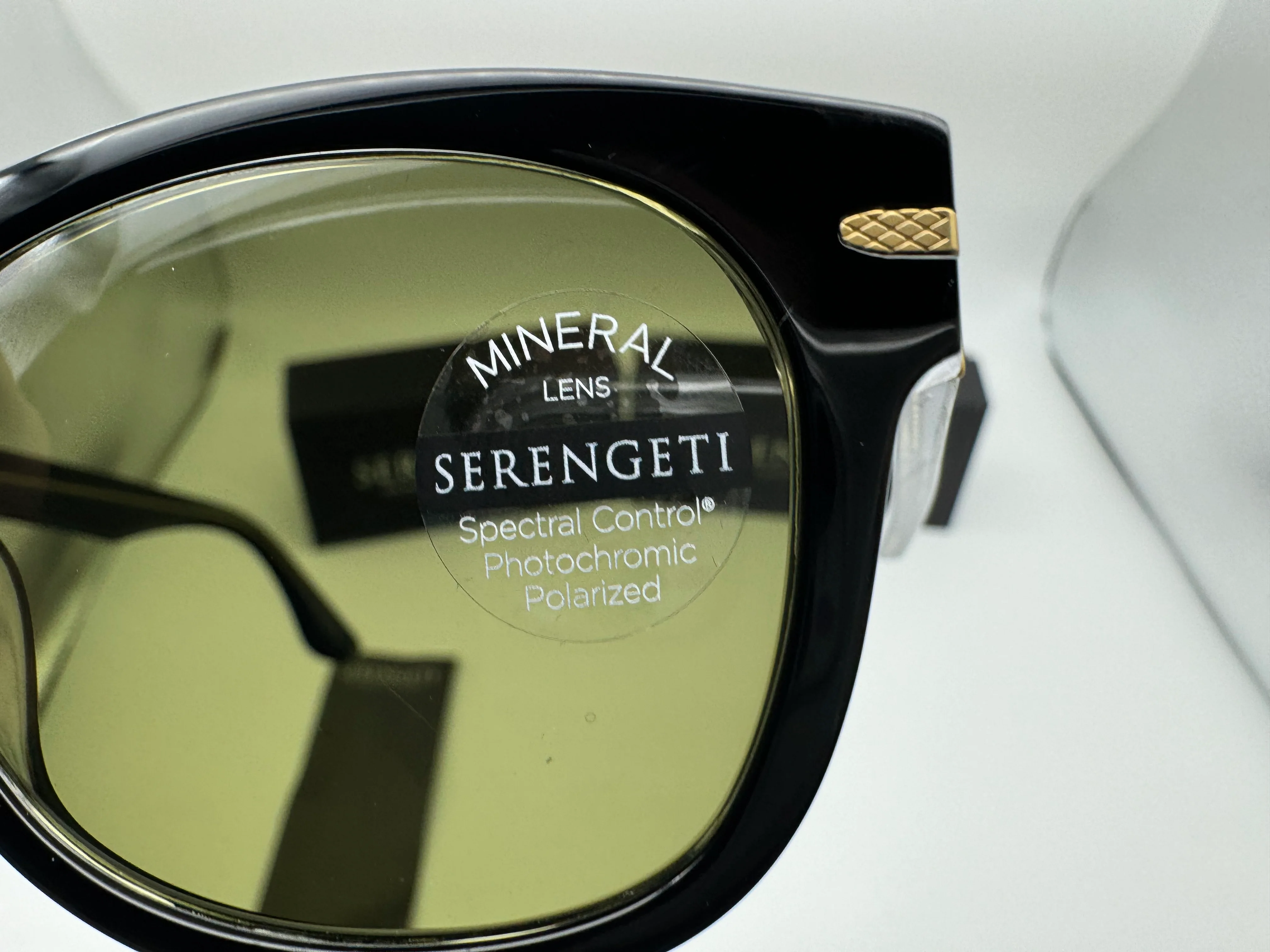 Serengeti FOYT Large 58mm Shiny Black Transparent Polarized 555nm Photochromic SS550003 NEW - Image 9