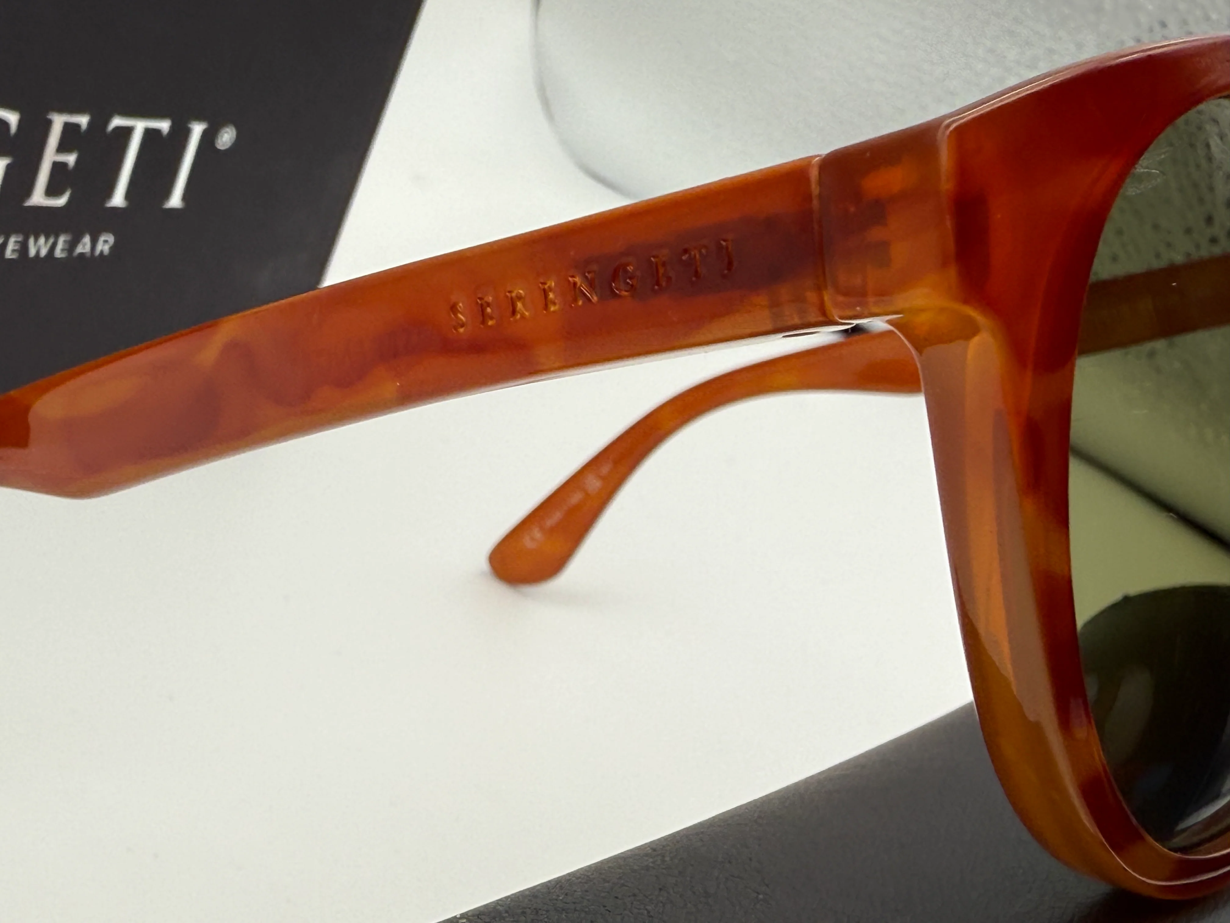 Serengeti Kingman 53mm Shiny Milky Vintage Tortoise -Saturn Polarized 555nm NEW - Image 4