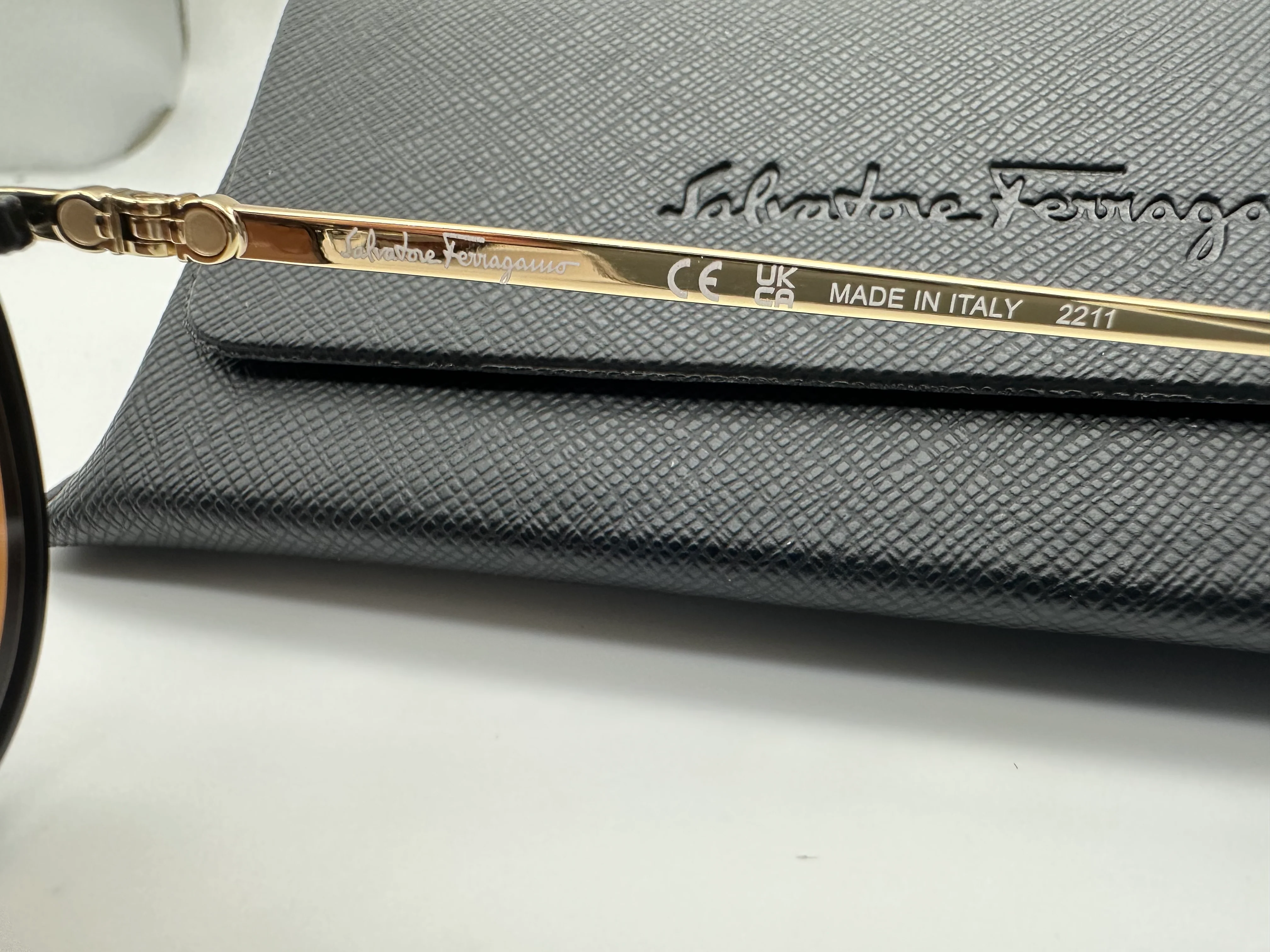SALVATORE FERRAGAMO 54mm Navigator Brown Gold Black Sunglasses SF200S - Image 10