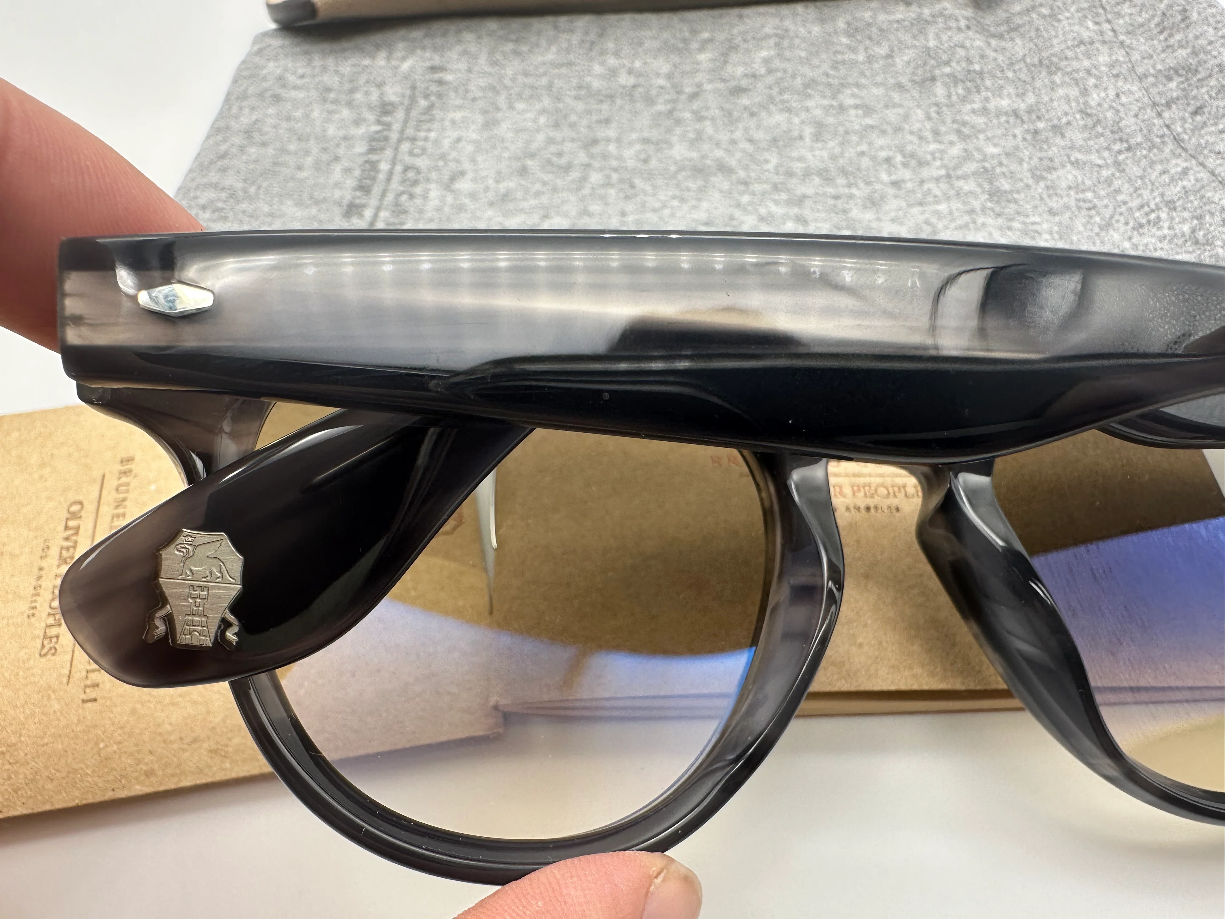Oliver Peoples Nino Charcoal Tortoise Light Gray Gradient OV5473SU 166132 Nino 50mm Italy Sunglasses - Image 7