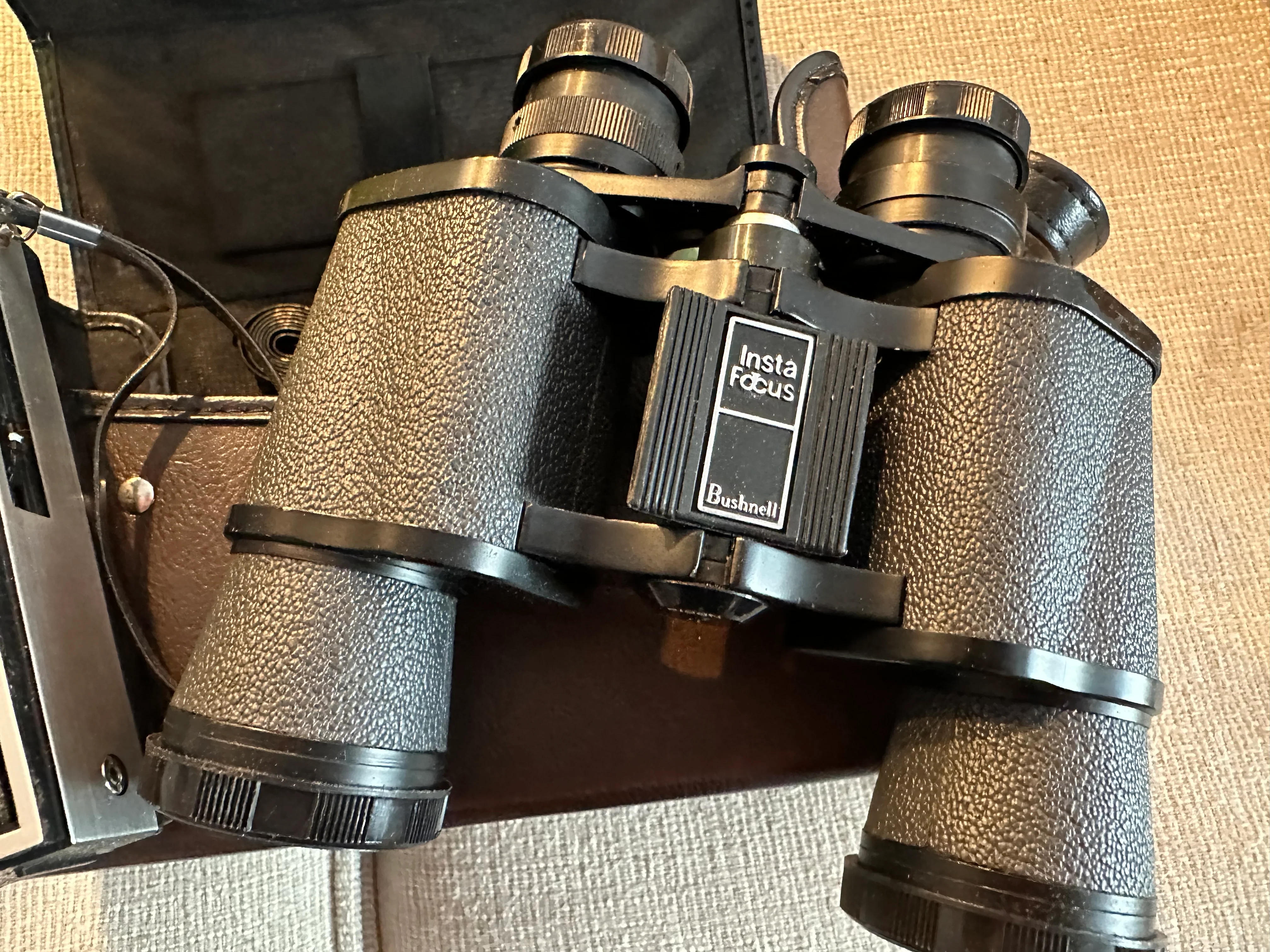 Vintage Bushnell Aviator SPORTPAK Shooting Glasses Binoculars Set produced by Bausch & Lomb - Image 3